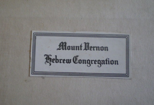 Sign that says Mount Vernon Hebrew Congregation